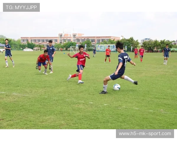 青训报道：青年联赛涌现多名潜力新秀获媒体关注，青训联盟杯青少年足球俱乐部锦标赛